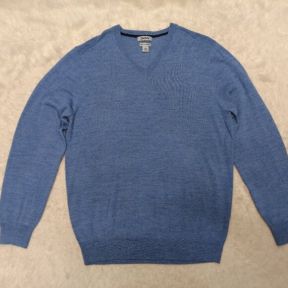 DKNY man's Blue Merino Wool Blend V-Neck Sweater Size L - Picture 2 of 8
